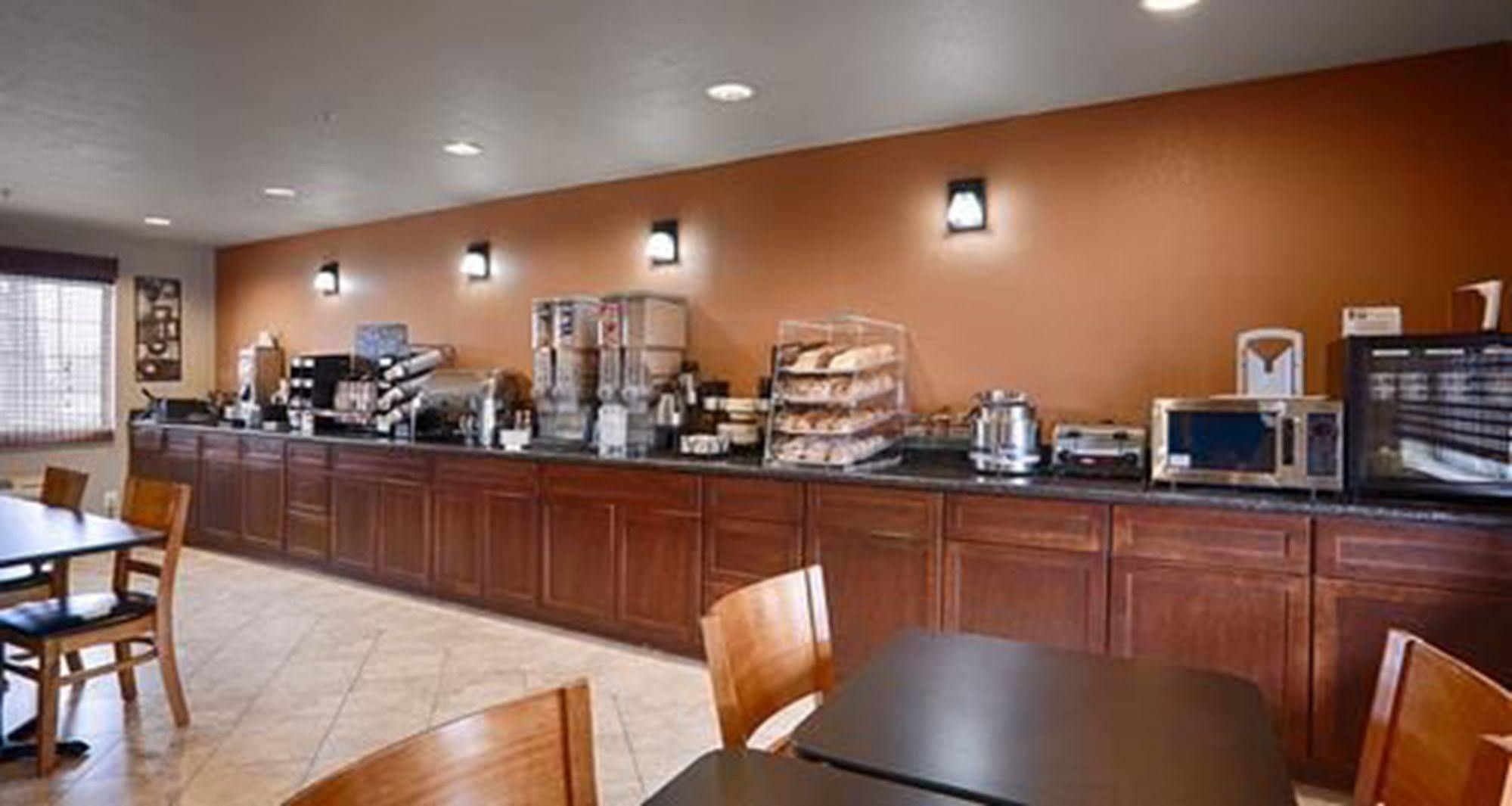 Best Western Kettleman City Inn & Suites Eksteriør billede